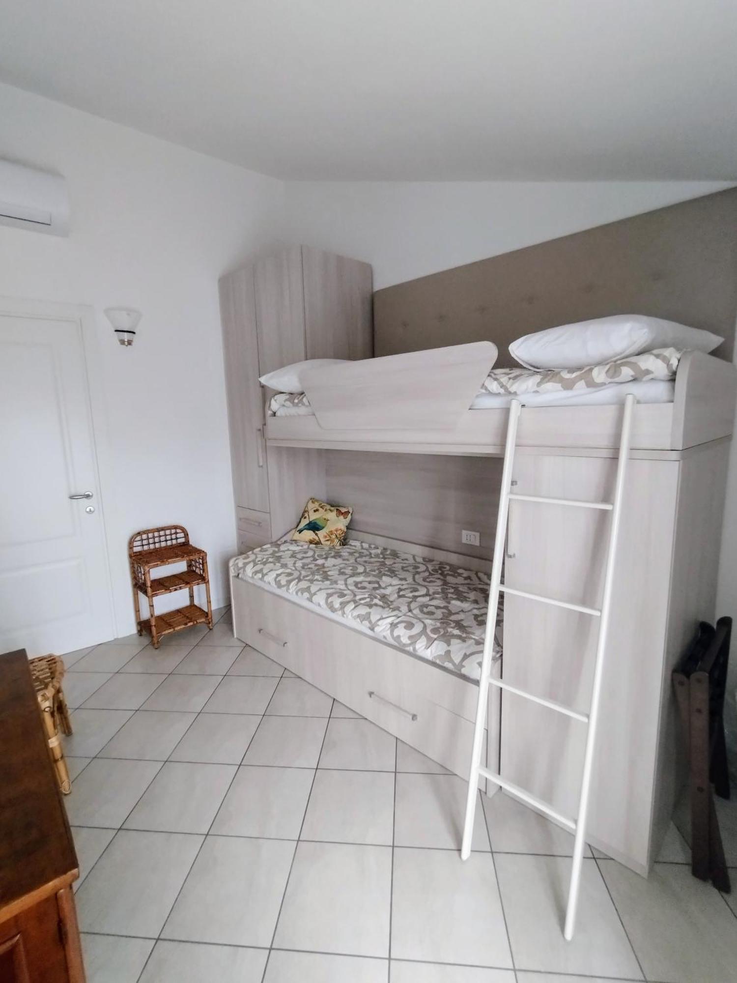 Mansarda Di Masha Apartman Villongo SantʼAlessandro Kültér fotó